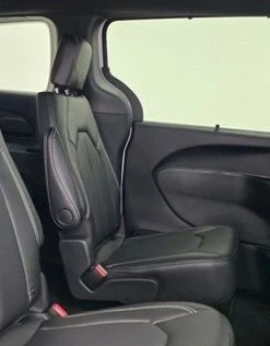 Chrysler Pacifica Select FWD 2025