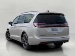 Chrysler Pacifica Select FWD 2026