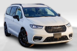 Chrysler Pacifica Select FWD 2026