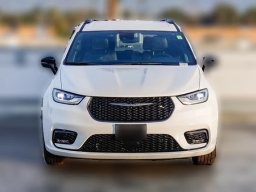 Chrysler Pacifica Select FWD 2026