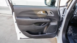 Chrysler Pacifica Select FWD 2026