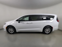 Chrysler Pacifica Select FWD 2026