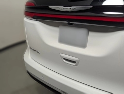 Chrysler Pacifica Select FWD 2026