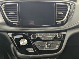 Chrysler Pacifica Select FWD 2026