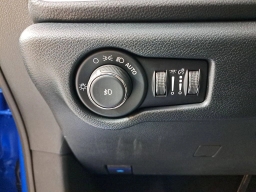 Chrysler Pacifica Select FWD 2026