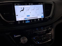 Chrysler Pacifica Select FWD 2026