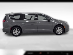 Chrysler Pacifica Select FWD 2025