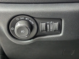 Chrysler Pacifica Select FWD 2026