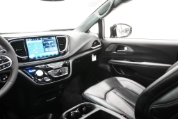 Chrysler Pacifica Select FWD 2026