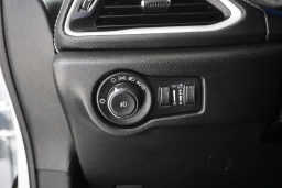 Chrysler Pacifica Select FWD 2026