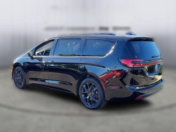 Chrysler Pacifica Select FWD 2026