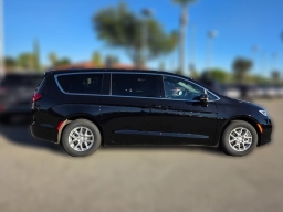 Chrysler Pacifica Select FWD 2026