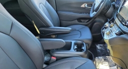 Chrysler Pacifica Select FWD 2026