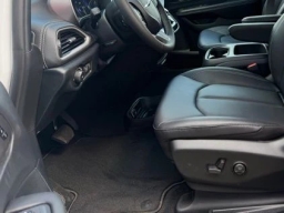 Chrysler Pacifica Select FWD 2026