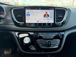 Chrysler Pacifica Select FWD 2026