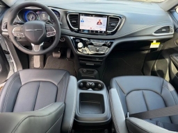 Chrysler Pacifica Select FWD 2026