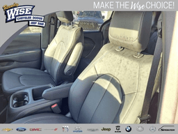 Chrysler Pacifica Select FWD 2026