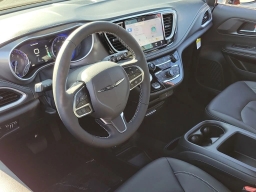 Chrysler Pacifica Select FWD 2026