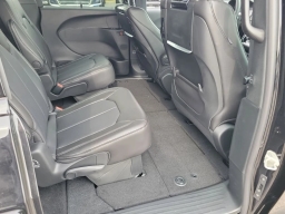 Chrysler Pacifica Select FWD 2026