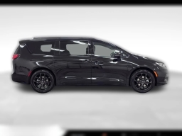 Chrysler Pacifica Select FWD 2026