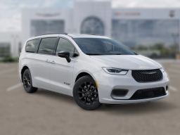 Chrysler Pacifica Select FWD 2025