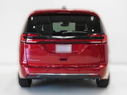 Chrysler Pacifica Select FWD 2026