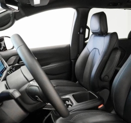 Chrysler Pacifica Select FWD 2026