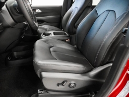 Chrysler Pacifica Select FWD 2026