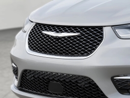 Chrysler Pacifica Select FWD 2026