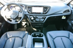 Chrysler Pacifica Select FWD 2026