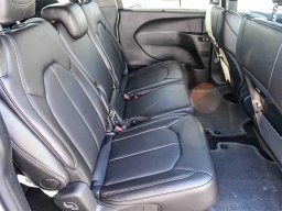 Chrysler Pacifica Select FWD 2026