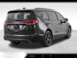 Chrysler Pacifica Select FWD 2026