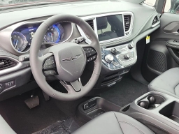 Chrysler Pacifica Select FWD 2026