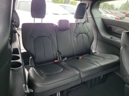 Chrysler Pacifica Select FWD 2026