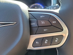 Chrysler Pacifica Select FWD 2026