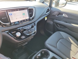 Chrysler Pacifica Select FWD 2026