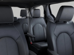 Chrysler Voyager LX FWD 2026