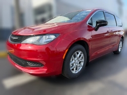 Chrysler Voyager LX FWD 2026