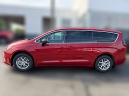 Chrysler Voyager LX FWD 2026