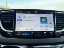 Chrysler Voyager LX FWD 2026