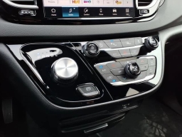 Chrysler Voyager LX FWD 2026