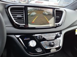 Chrysler Voyager LX FWD 2026