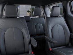 Chrysler Voyager LX FWD 2026