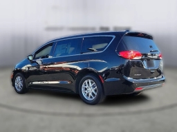 Chrysler Voyager LX FWD 2025