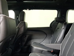 Chrysler Pacifica Limited FWD 2026