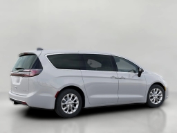 Chrysler Pacifica Limited FWD 2026