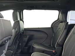 Chrysler Pacifica Limited FWD 2026