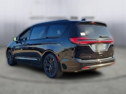 Chrysler Pacifica Limited FWD 2026