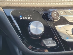 Chrysler Pacifica Limited FWD 2026