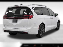 Chrysler Pacifica Limited FWD 2026